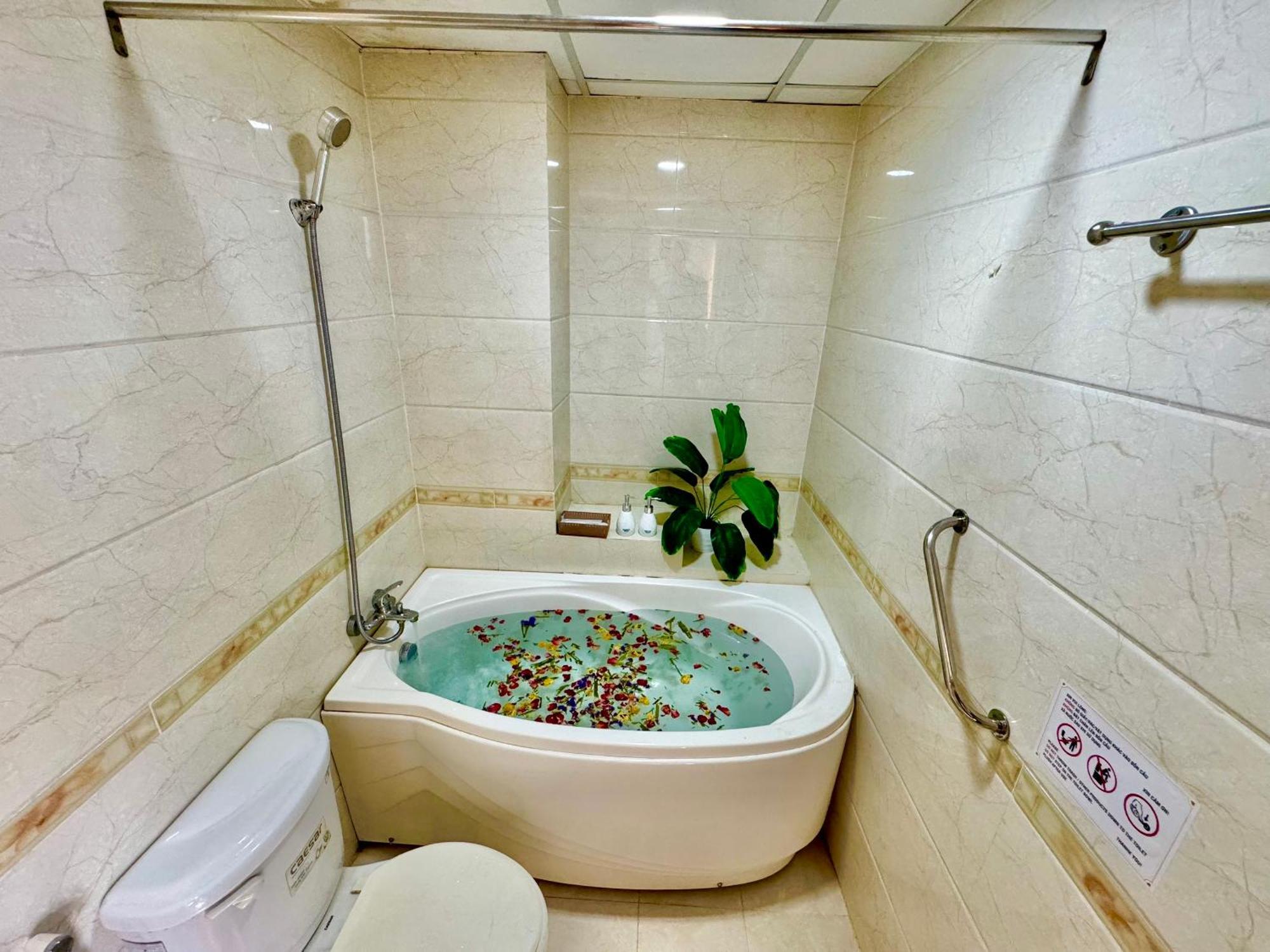 Anh Thien Sai Gon Central Hotel - District 1 Ho Chi Minh City Bagian luar foto